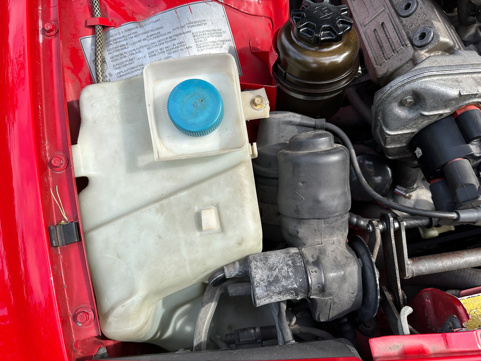 Image of 1988 Porsche 944 mechanics