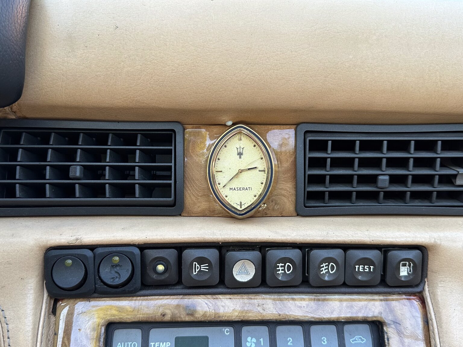 Interiörbild 1987 Maserati Biturbo Spyder