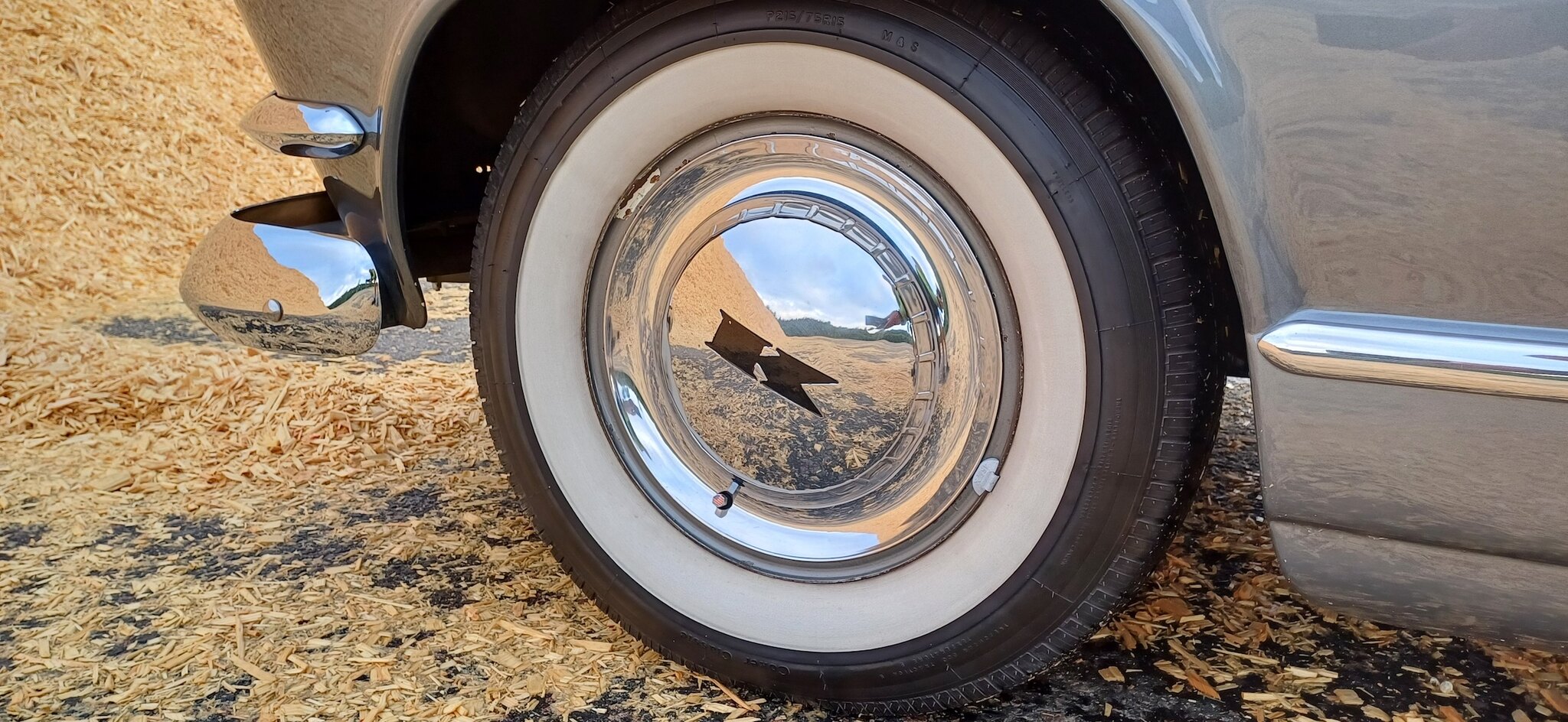 Aussenfoto 1953 Kaiser Deluxe Club 2-door