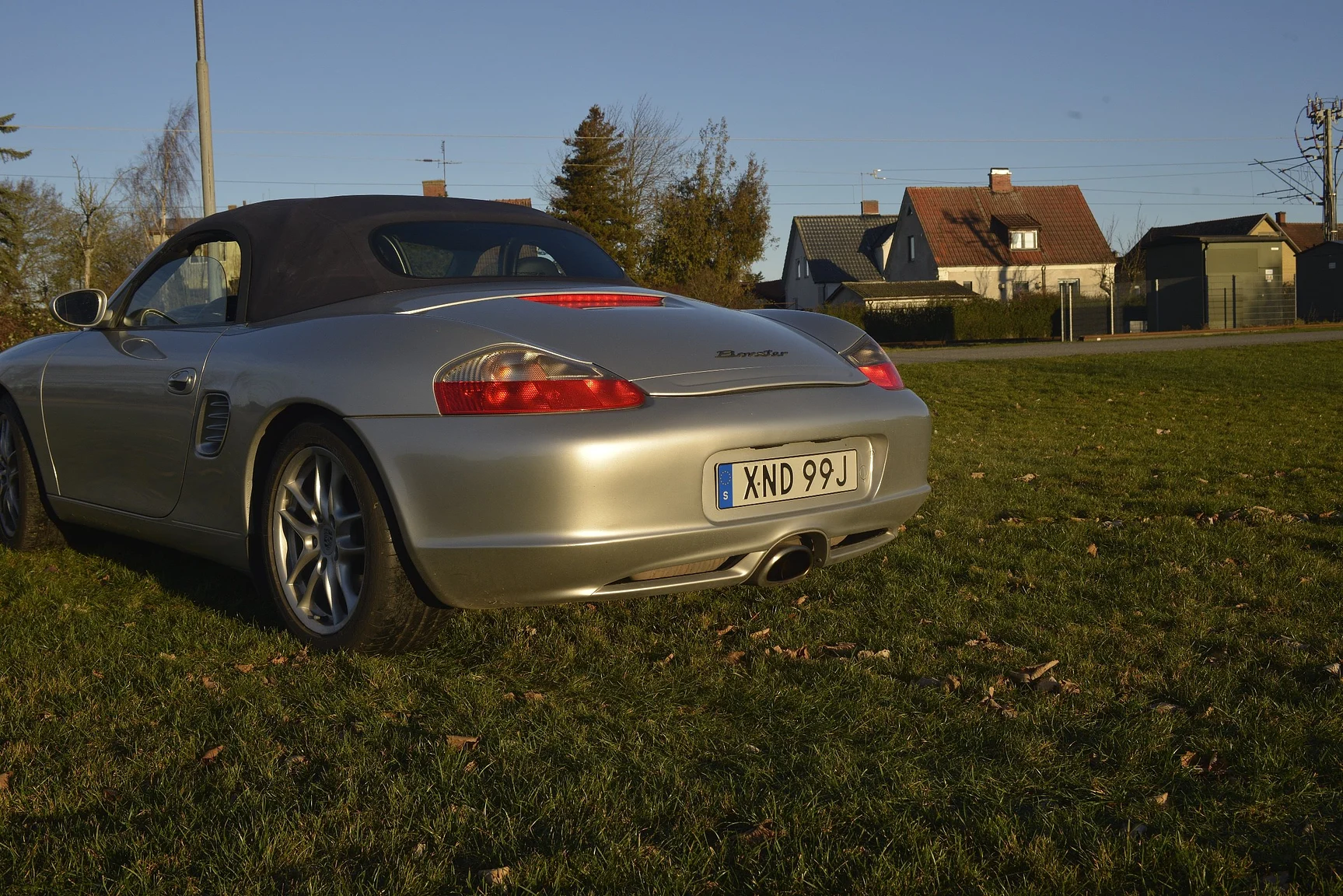 Exterior image of 2003 Porsche Boxster (7)