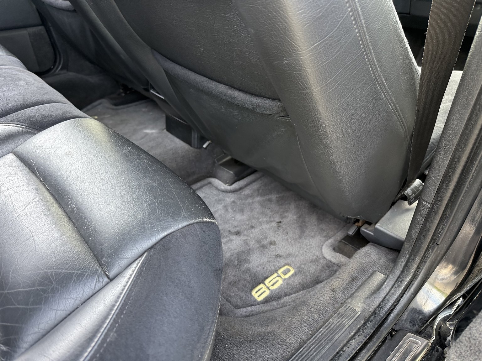 Interior image of 1995 VOLVO 855 T5R T-5R
