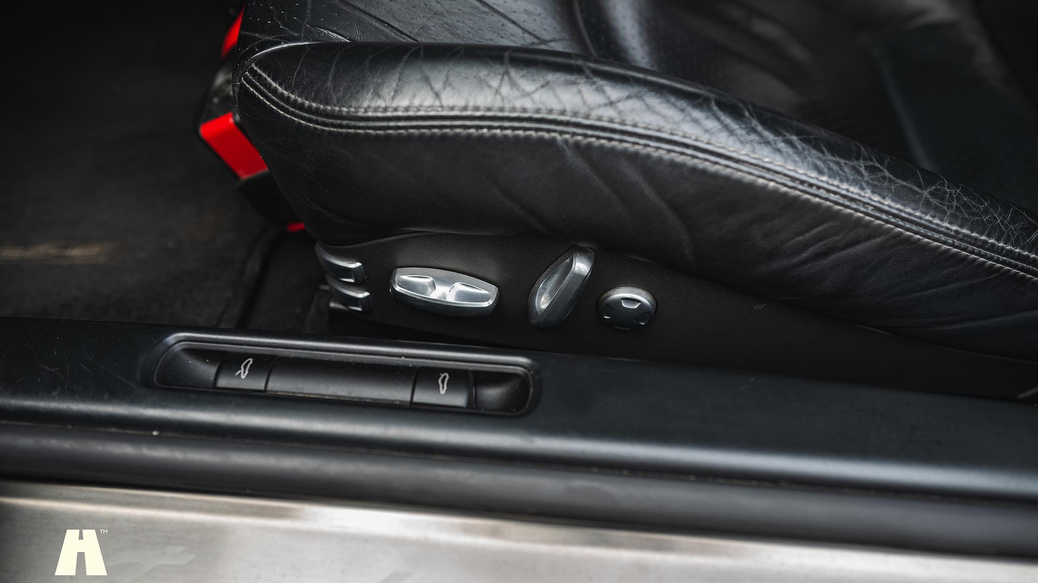 Innenraumfoto von 2007 Porsche 997 Turbo