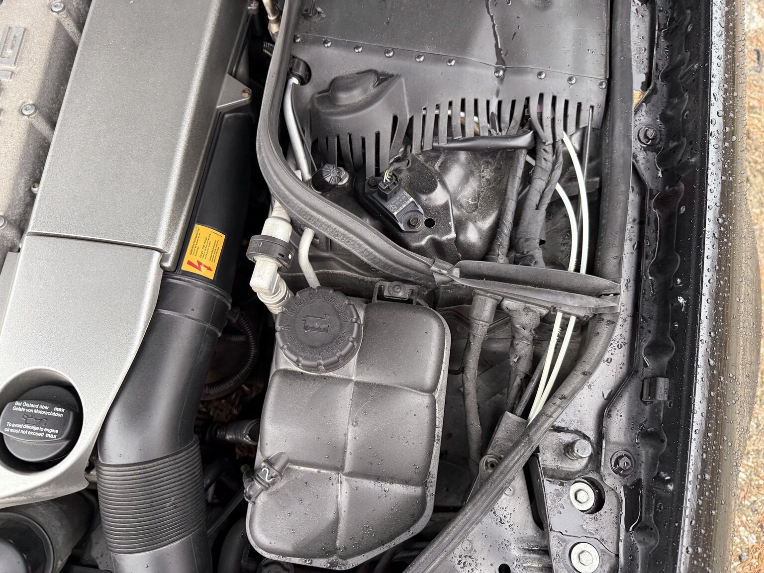 Image of 2005 Mercedes-Benz E 55 T AMG mechanics