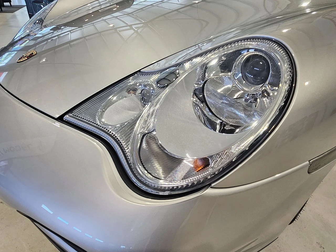 Image of 2003 Porsche 911 Carrera 4S (8)