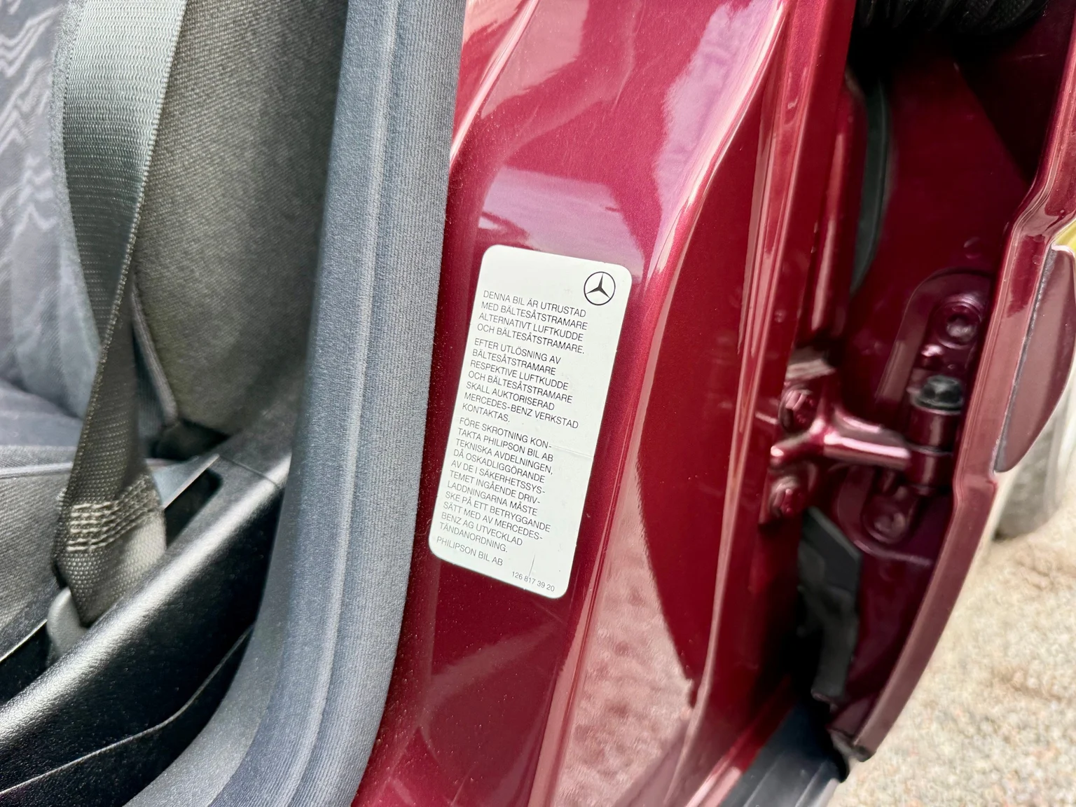 Innenraumfoto von 1997 Mercedes-Benz E 290 TD (82)