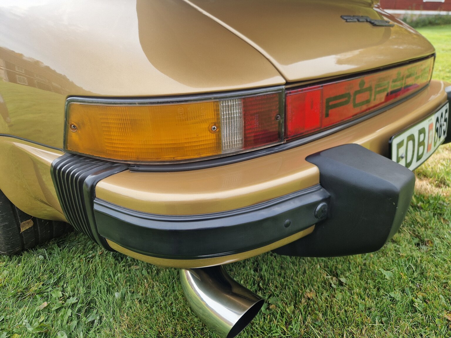 Exteriörbild på 1979 Porsche 911 SC Targa
