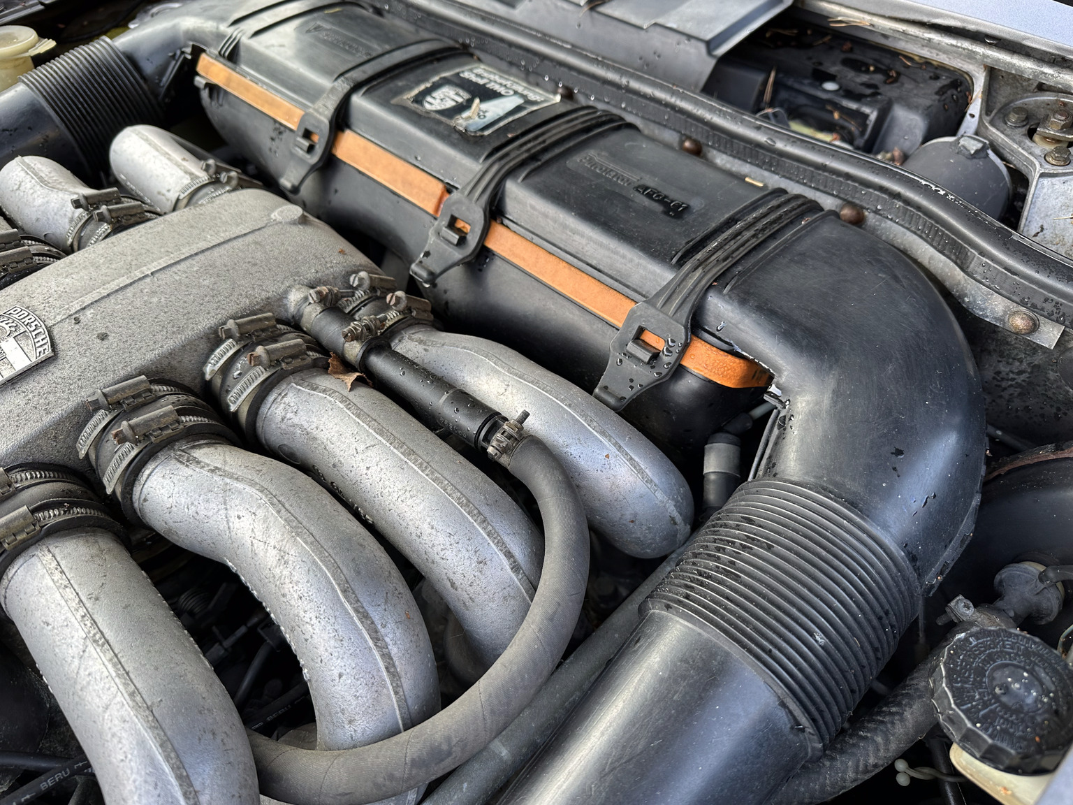 Image of 1985 Porsche 928 mechanics (12)