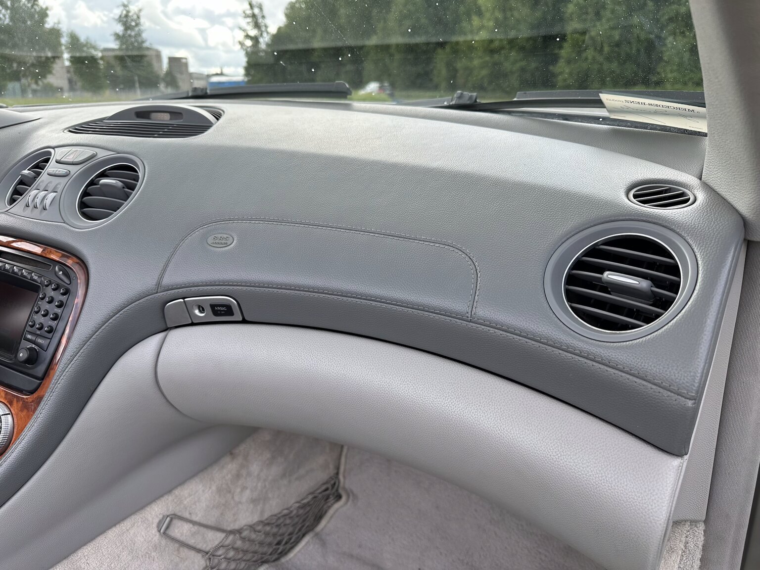 Interiörbild 2003 Mercedes Benz SL 500