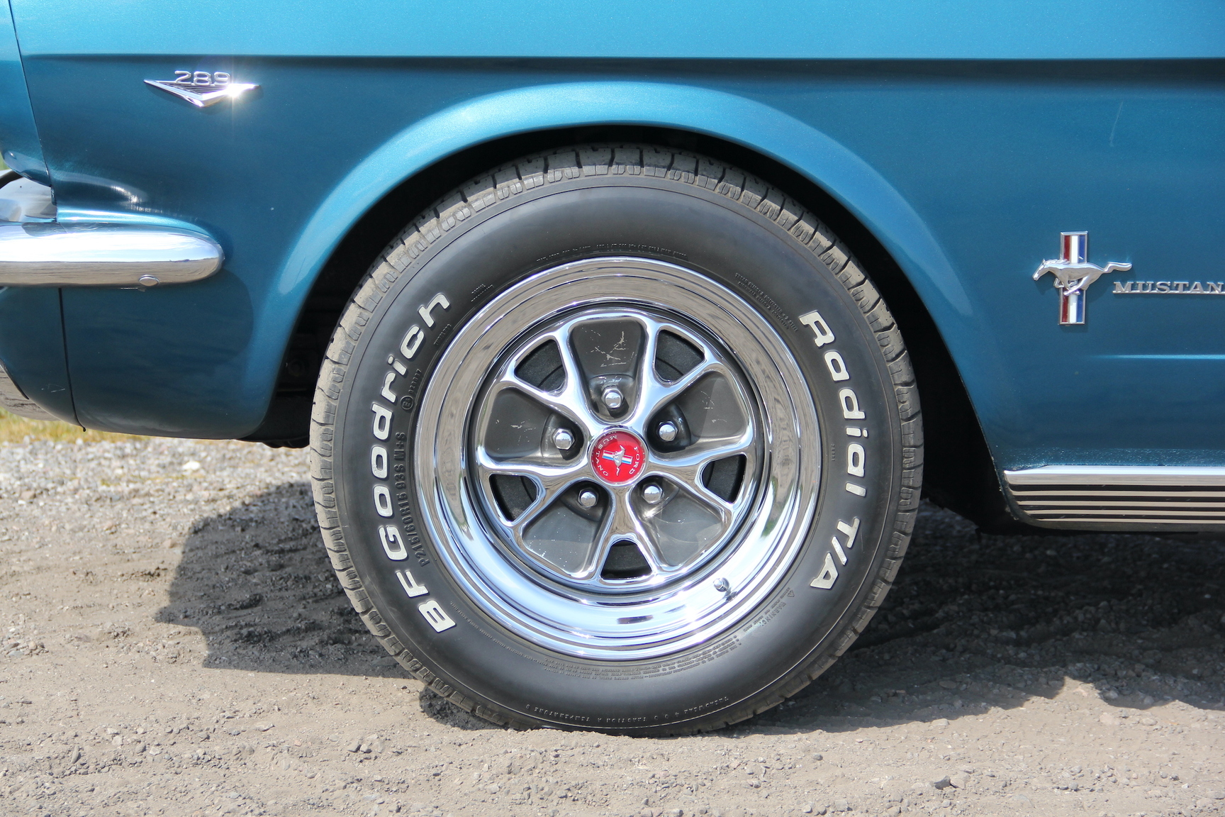 Exteriörbild på 1966 Ford Mustang 289 Cabriolet (20)