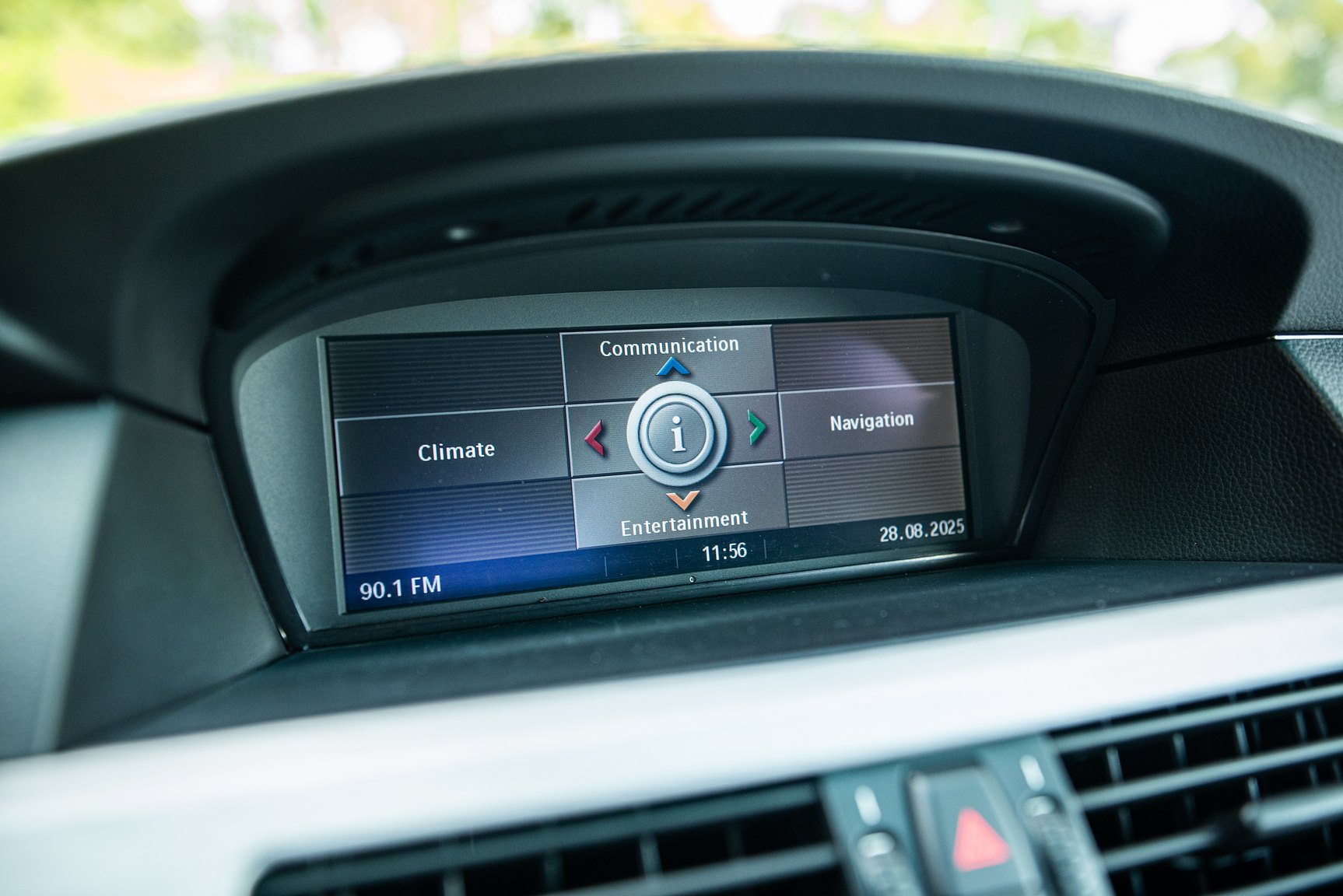 Interior image of 2006 BMW E60 M5