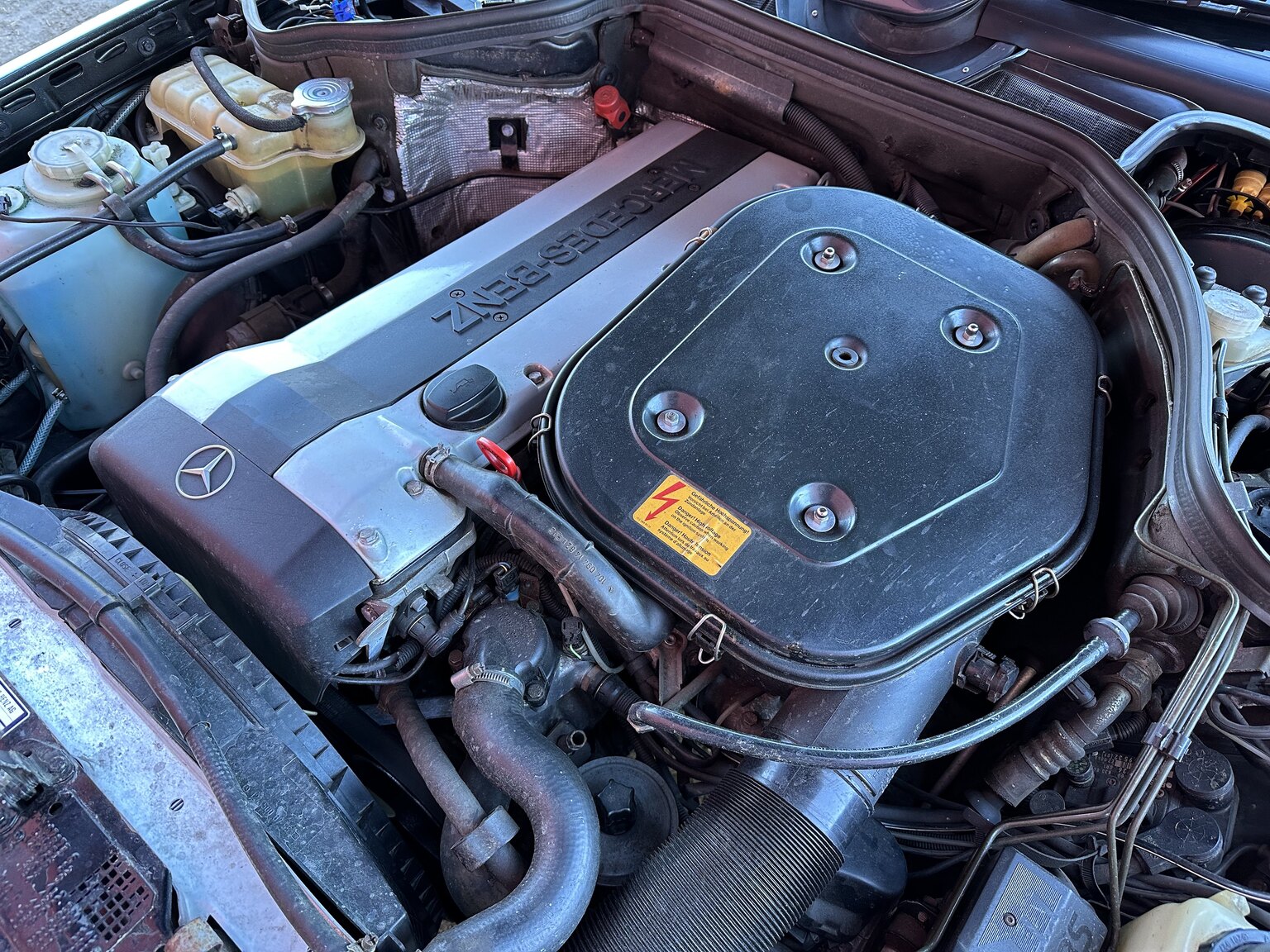 1990 Mercedes-Benz 300 CE 24V (2), Mekanik