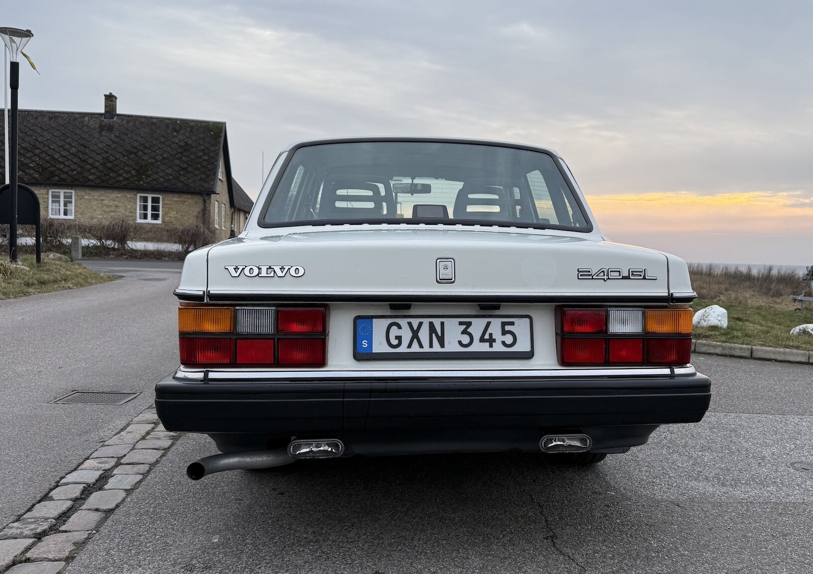 Exteriörbild på 1991 Volvo 240 GL Automat (6)