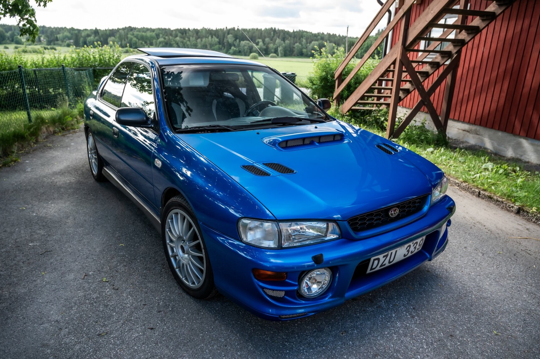 Exterior image of 1999 Subaru Impreza GT