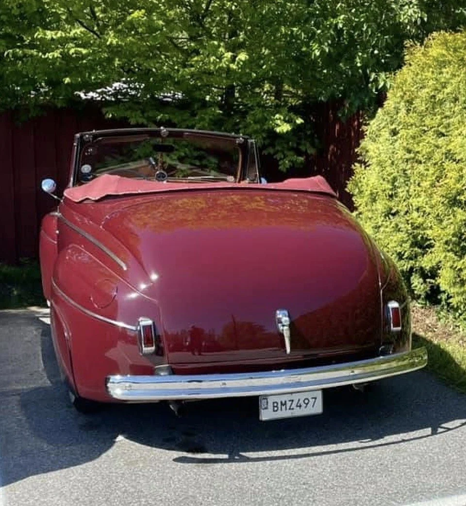 Exteriörbild på 1941 Ford Super De Luxe Cabriolet (18)