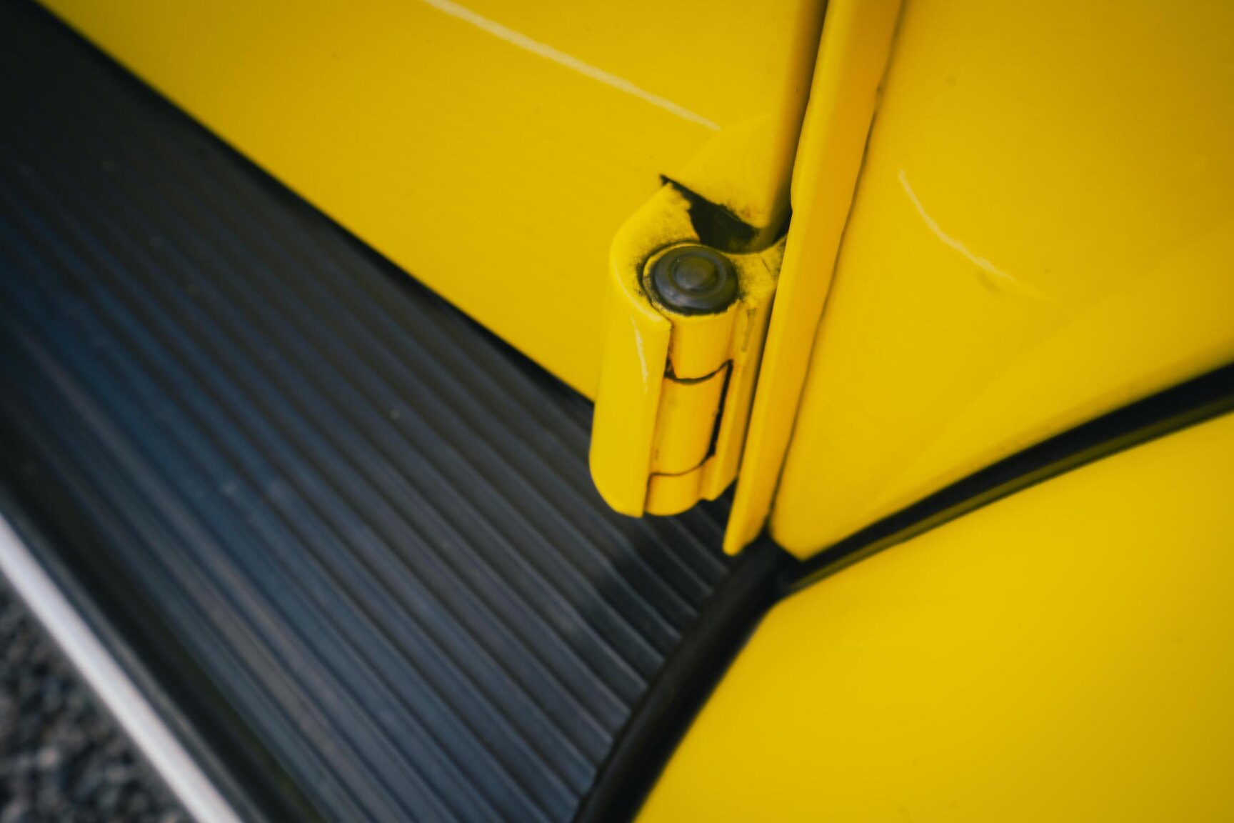 Aussenfoto 1973 Volkswagen Bubbla Karmann 1303 LS (69)