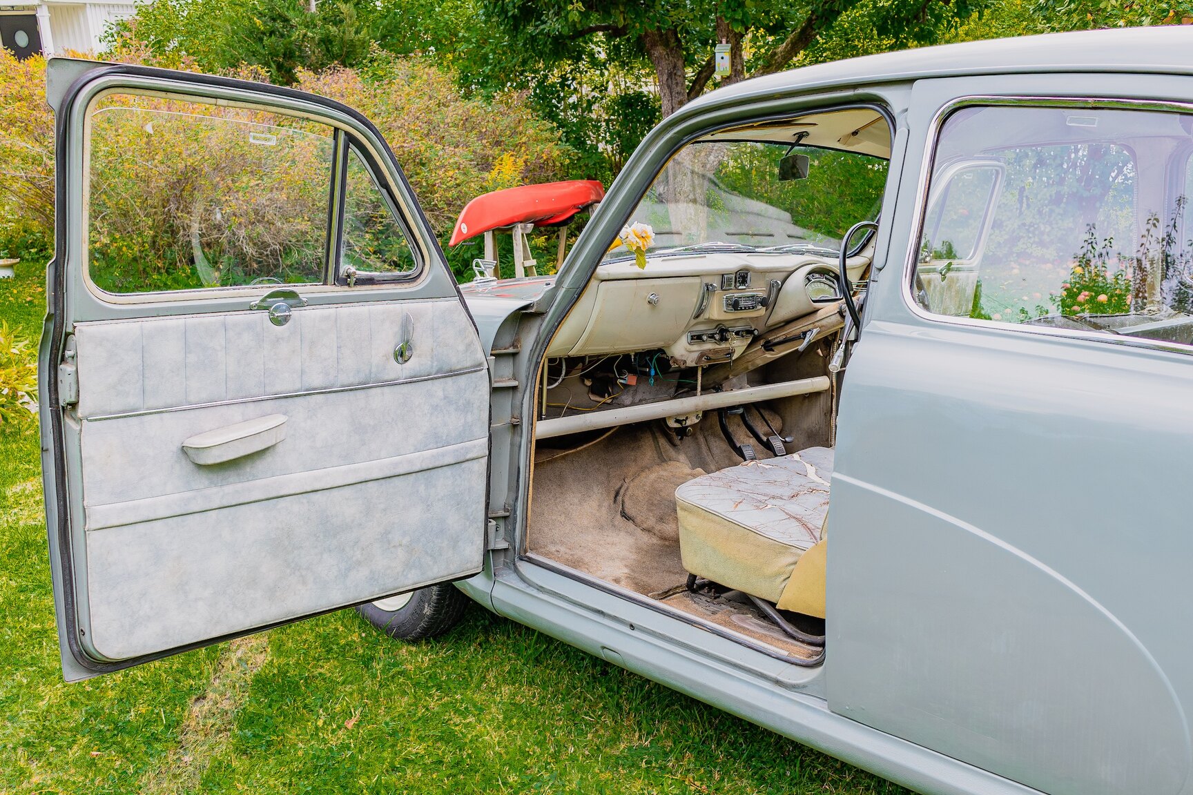 Interior image of 1955 Austin A50