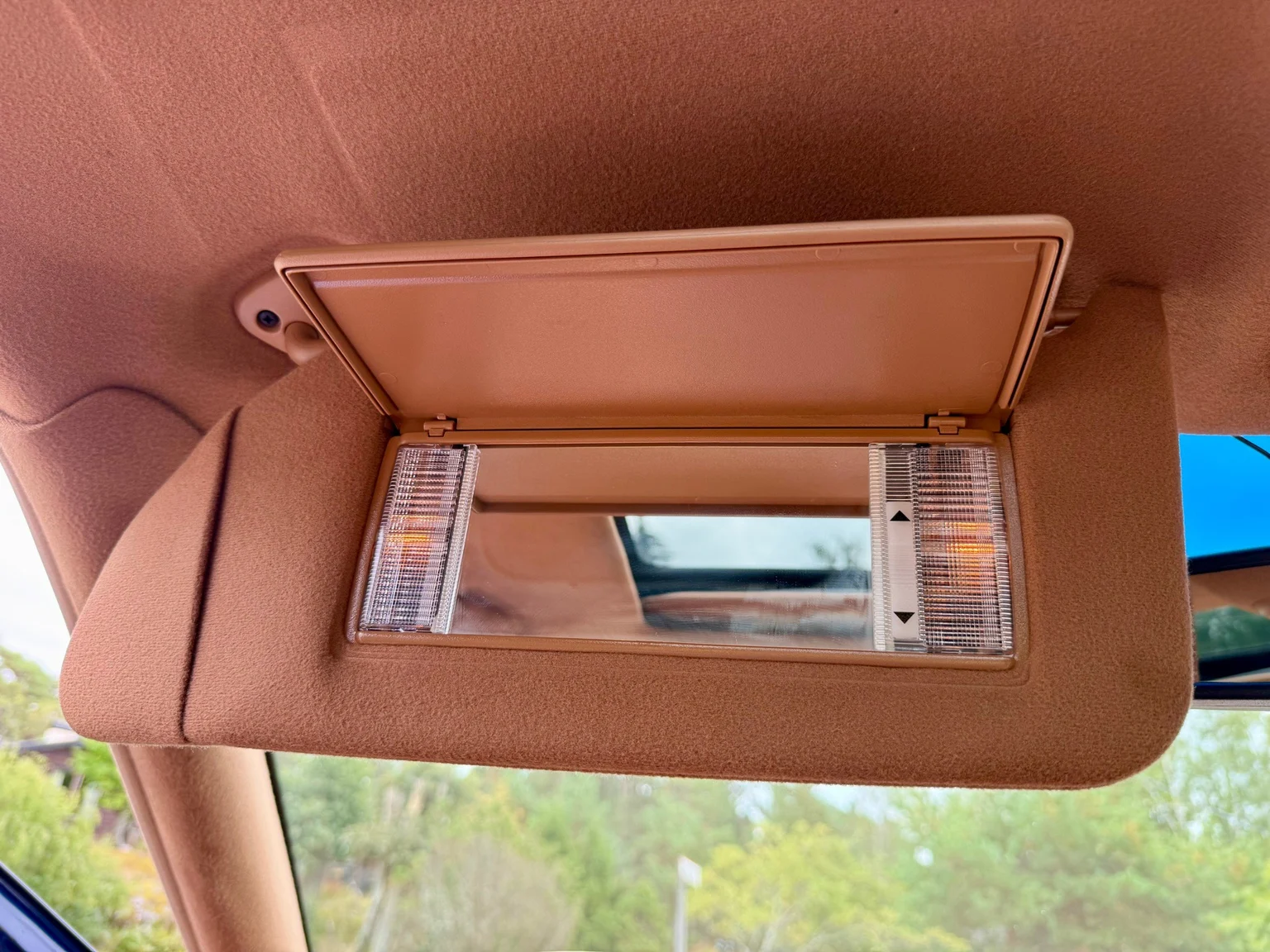 Innenraumfoto von 1997 Cadillac STS Seville 4.6 V8 (80)