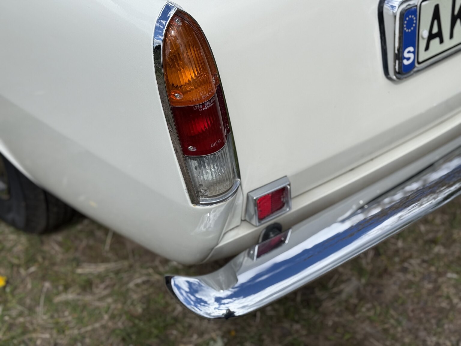 Exterior image of 1967 Rover 2000 TC 2.0 OHC