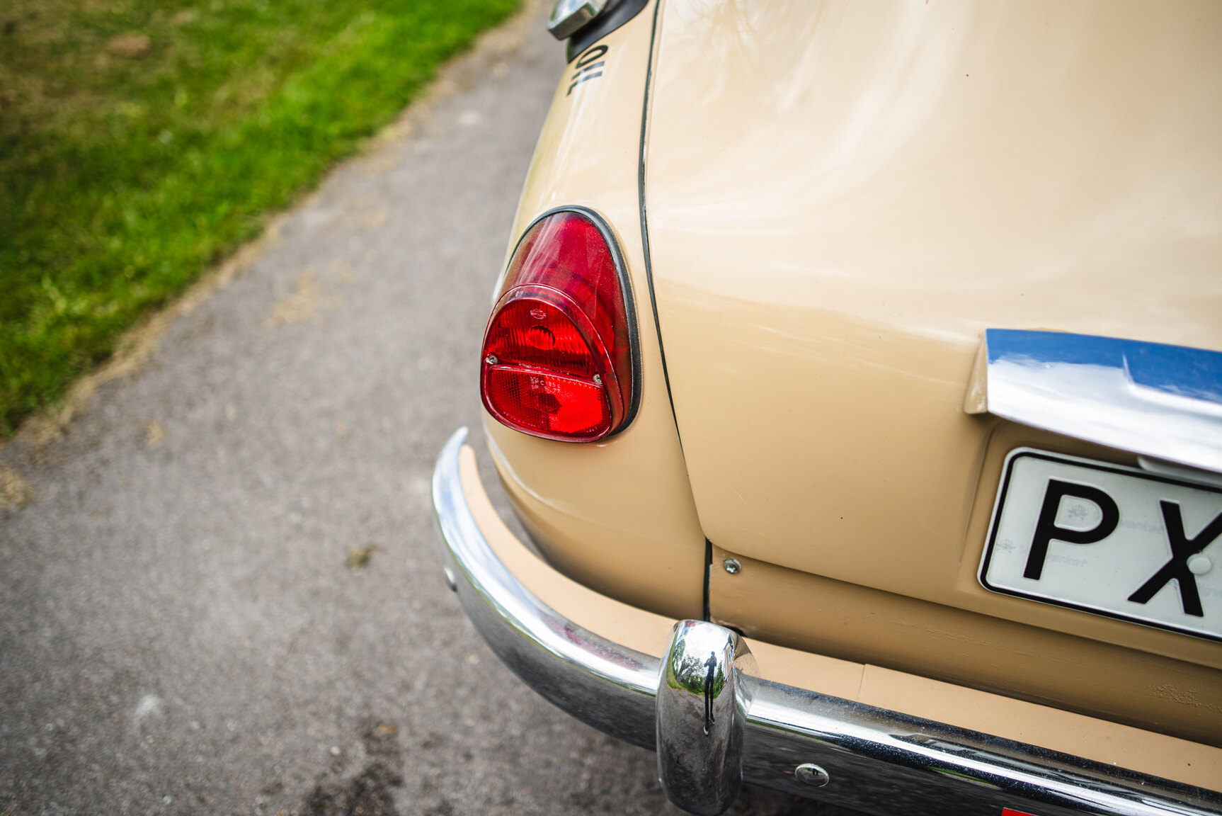 Exteriörbild på 1961 SAAB 96 De Luxe 