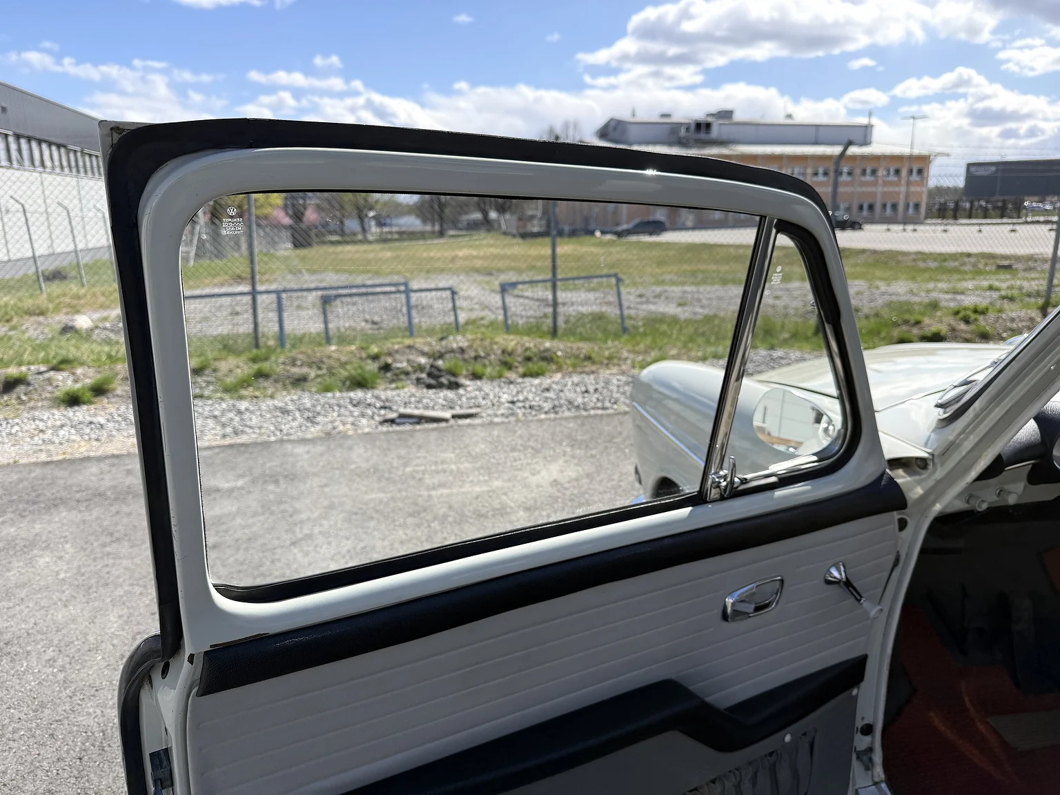 Innenraumfoto von 1965 Volkswagen 1500 Limousine 311 Notchback (5)