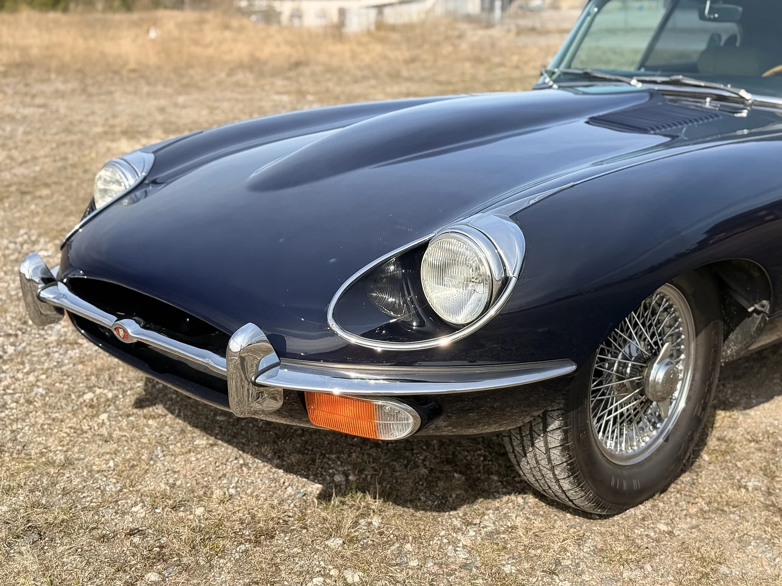 Exteriörbild på 1969 Jaguar E-Type 4.2 Coupe (39)