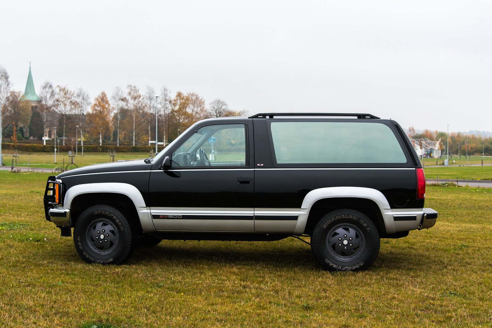 Exteriörbild på 1992 GMC Yukon SLE Z 71