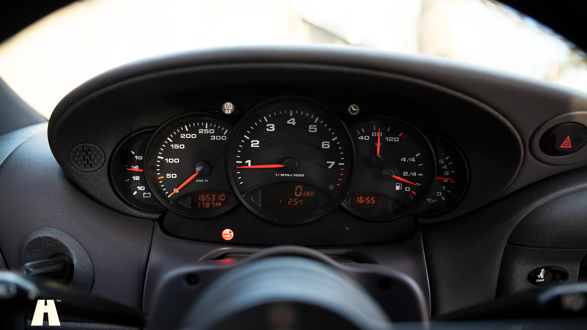 Innenraumfoto von 1998 Porsche 996 Carrera 2 “Clubsport”
