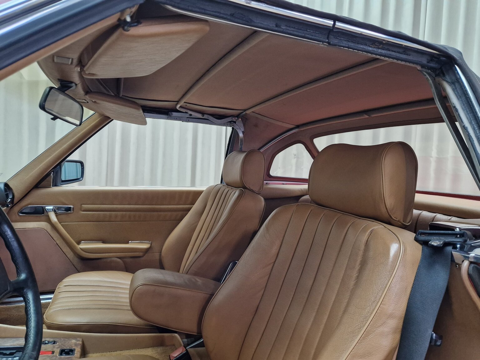 Interiörbild Mercedes-Benz 560SL