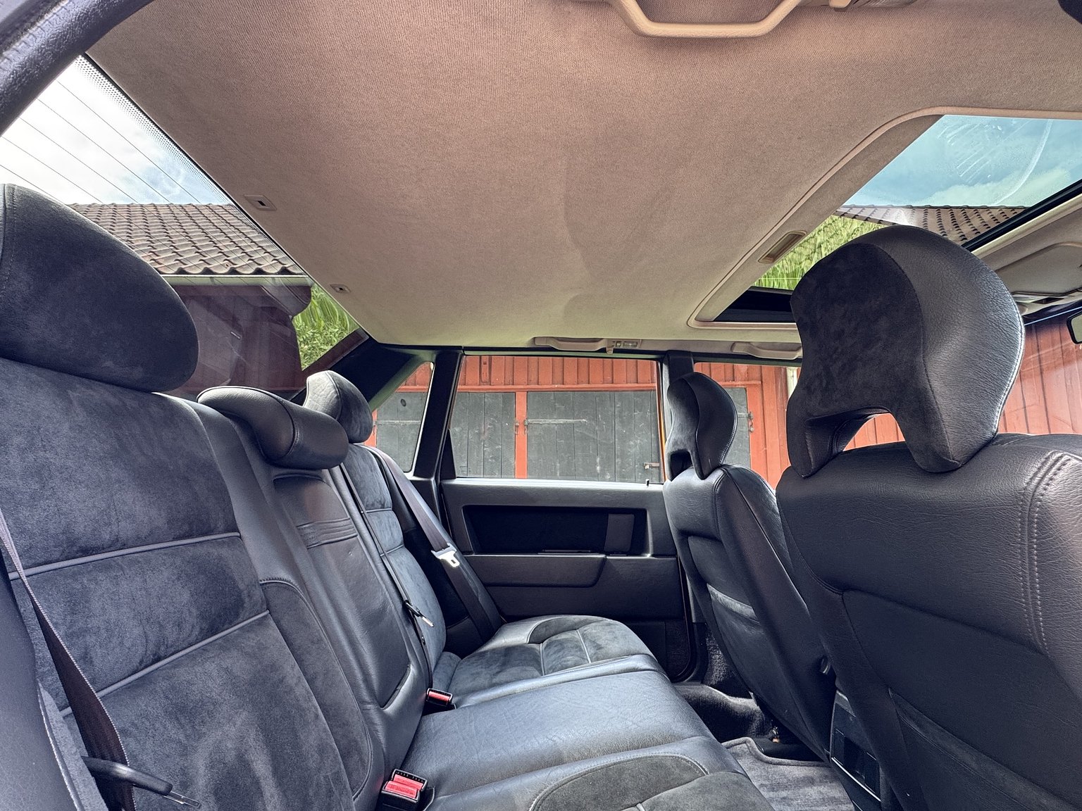 Interior image of 1996 Volvo 850 R