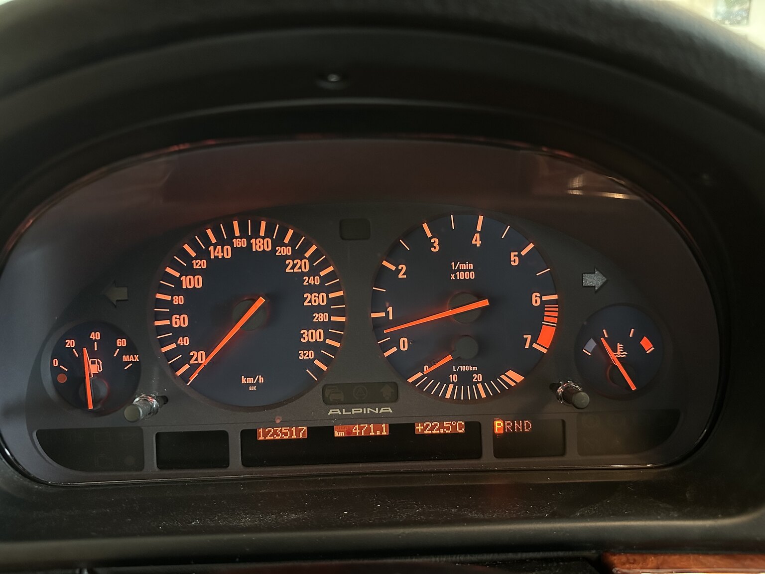 Innenraumfoto von 2002 ALPINA B10 V8S