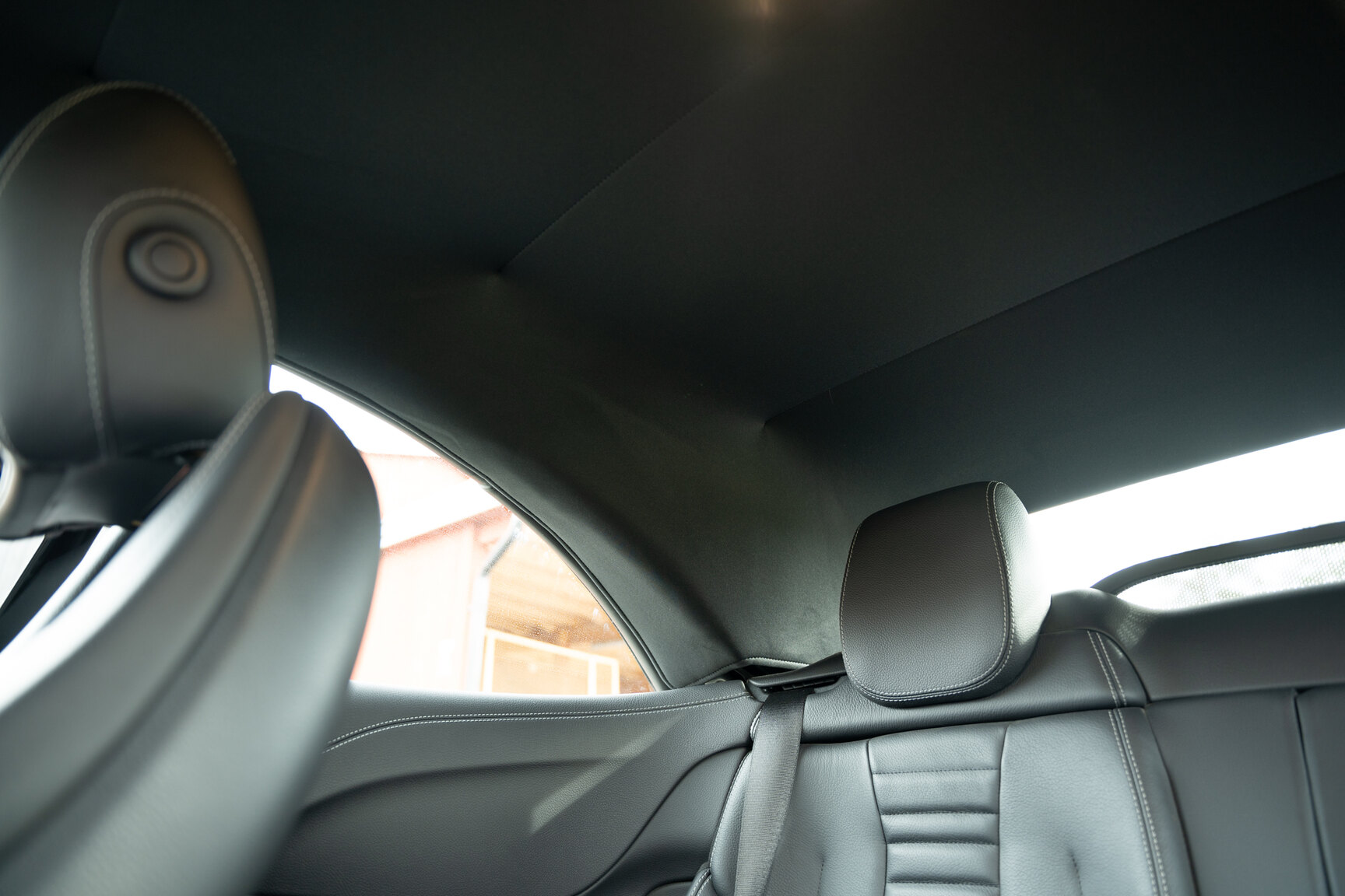 Interiörbild 2019 Mercedes-Benz E300 Cabriolet