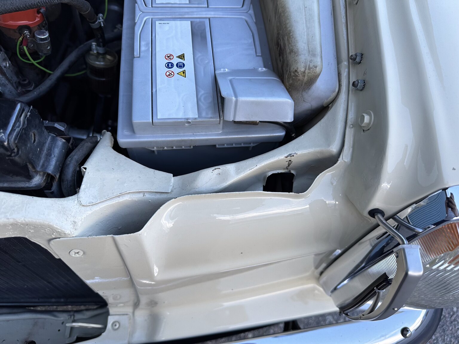 Image of 1974 Mercedes Benz 230.6 mechanics