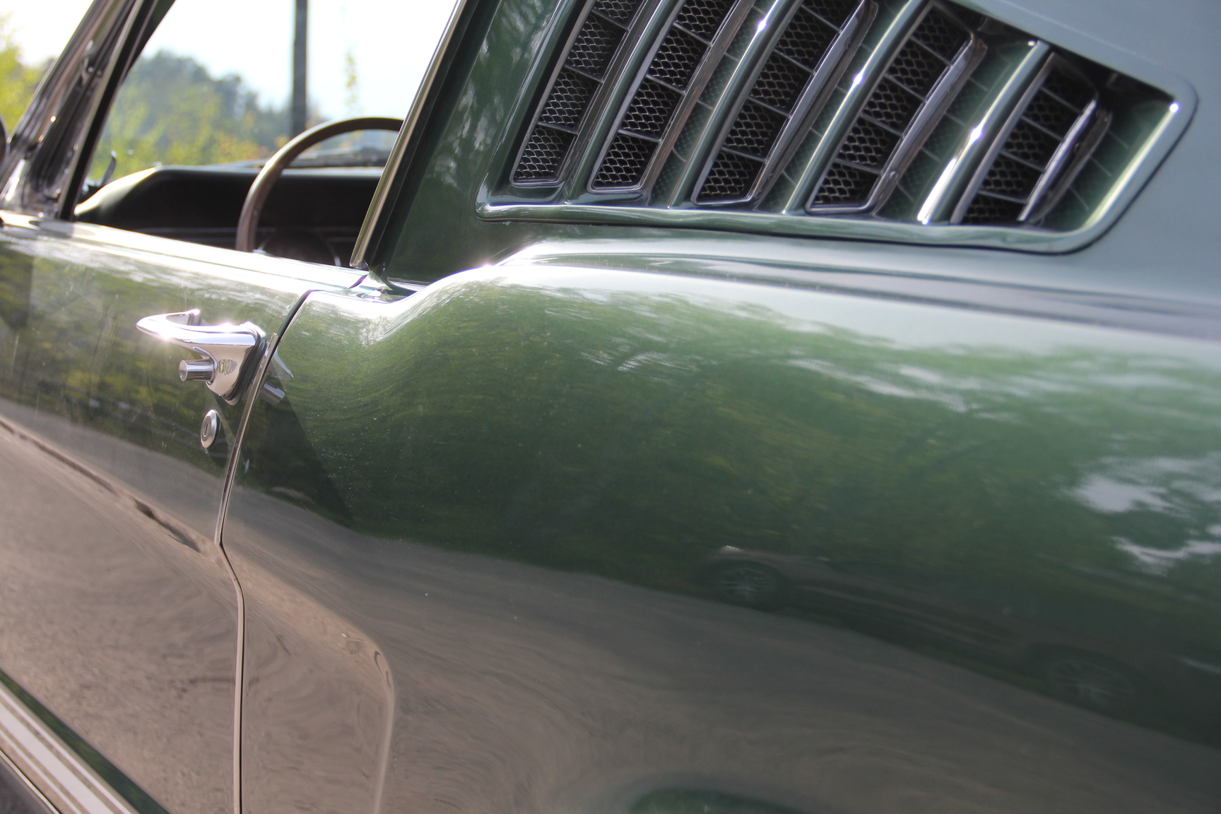 Exterior image of 1966 Ford Mustang Fastback GT-clone (37)