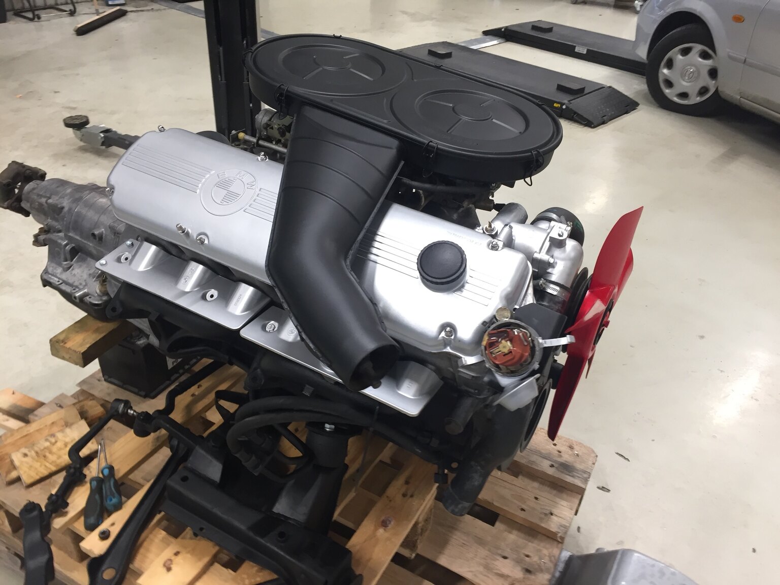 Image of 1971 BMW 2800 CS miscellaneous