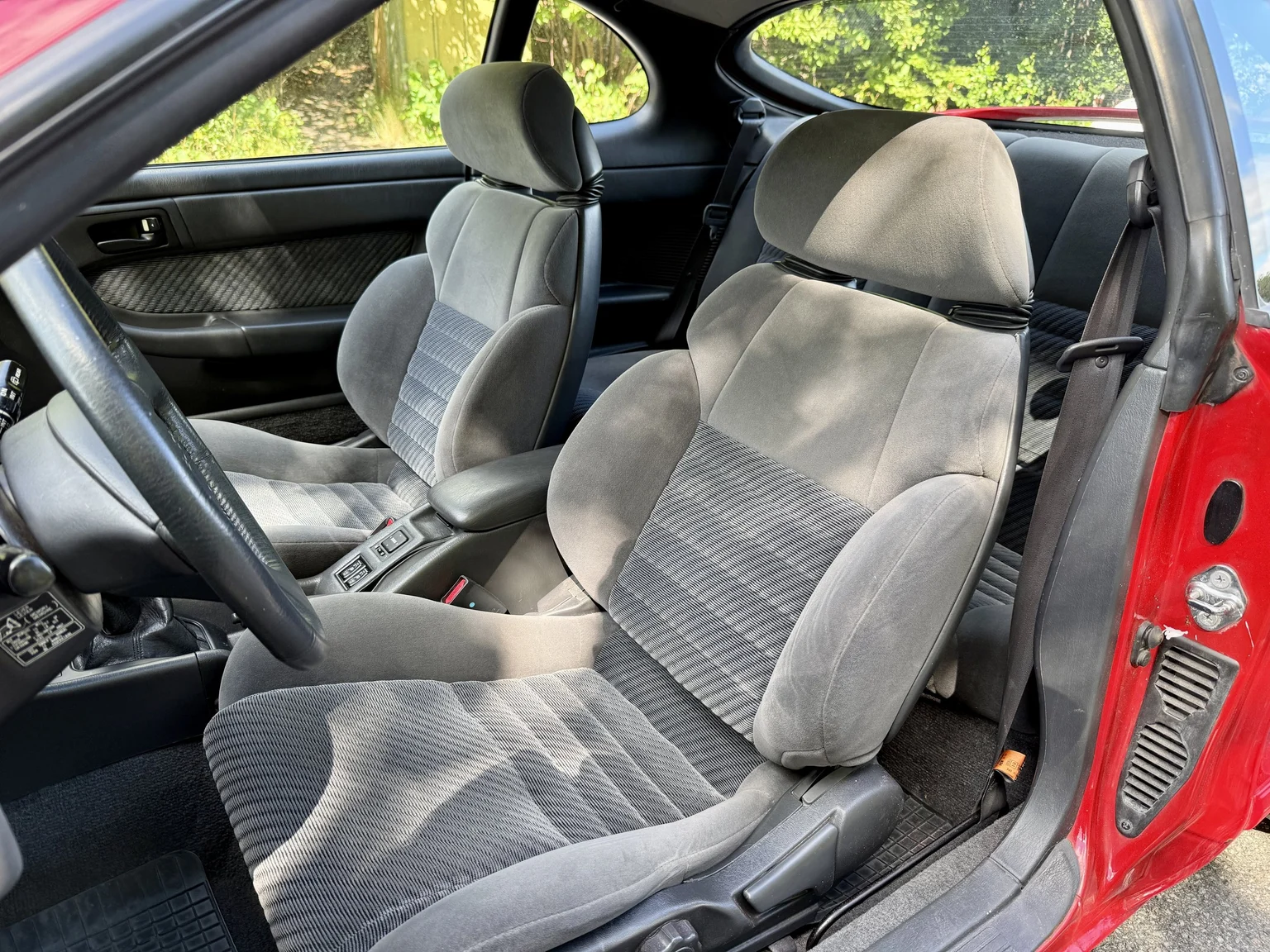 Interior image of 1990 Toyota Celica (30)