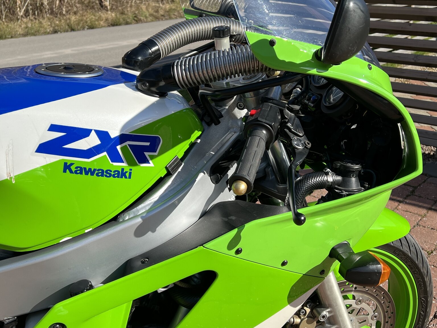 Exterior image of 1989 Kawasaki ZXR 750 H1 (50)