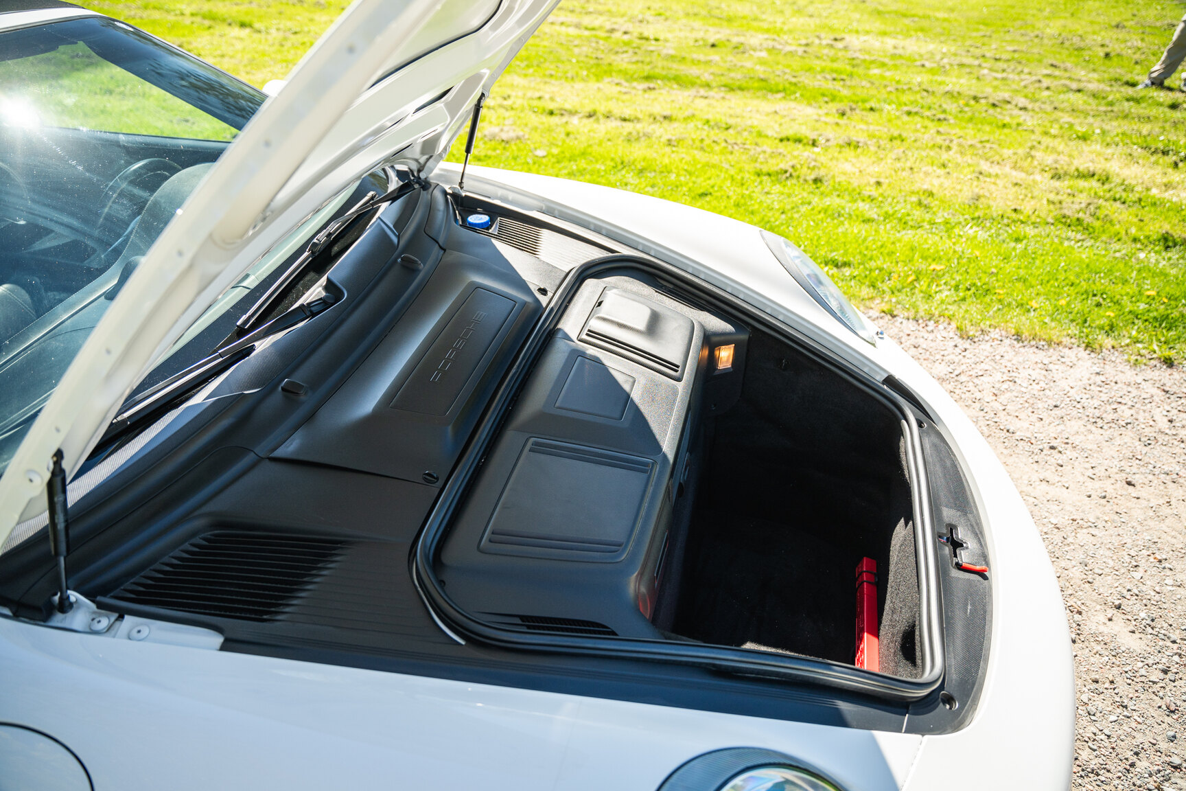 Interior image of 2008 Porsche 911 Turbo Cabriolet (74)