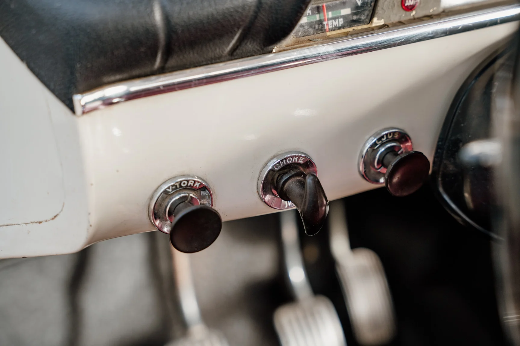 Interior image of 1966 Volvo Amazon kombi (15)