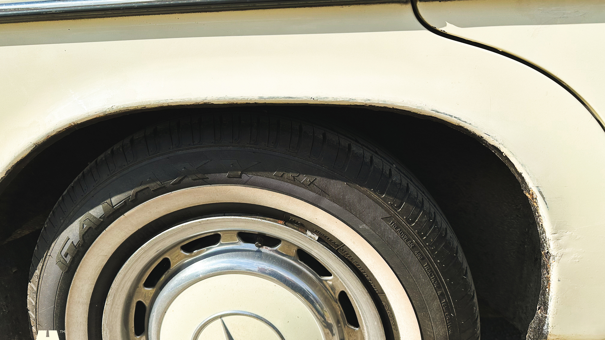 Exteriörbild på 1972 Mercedes-Benz 200