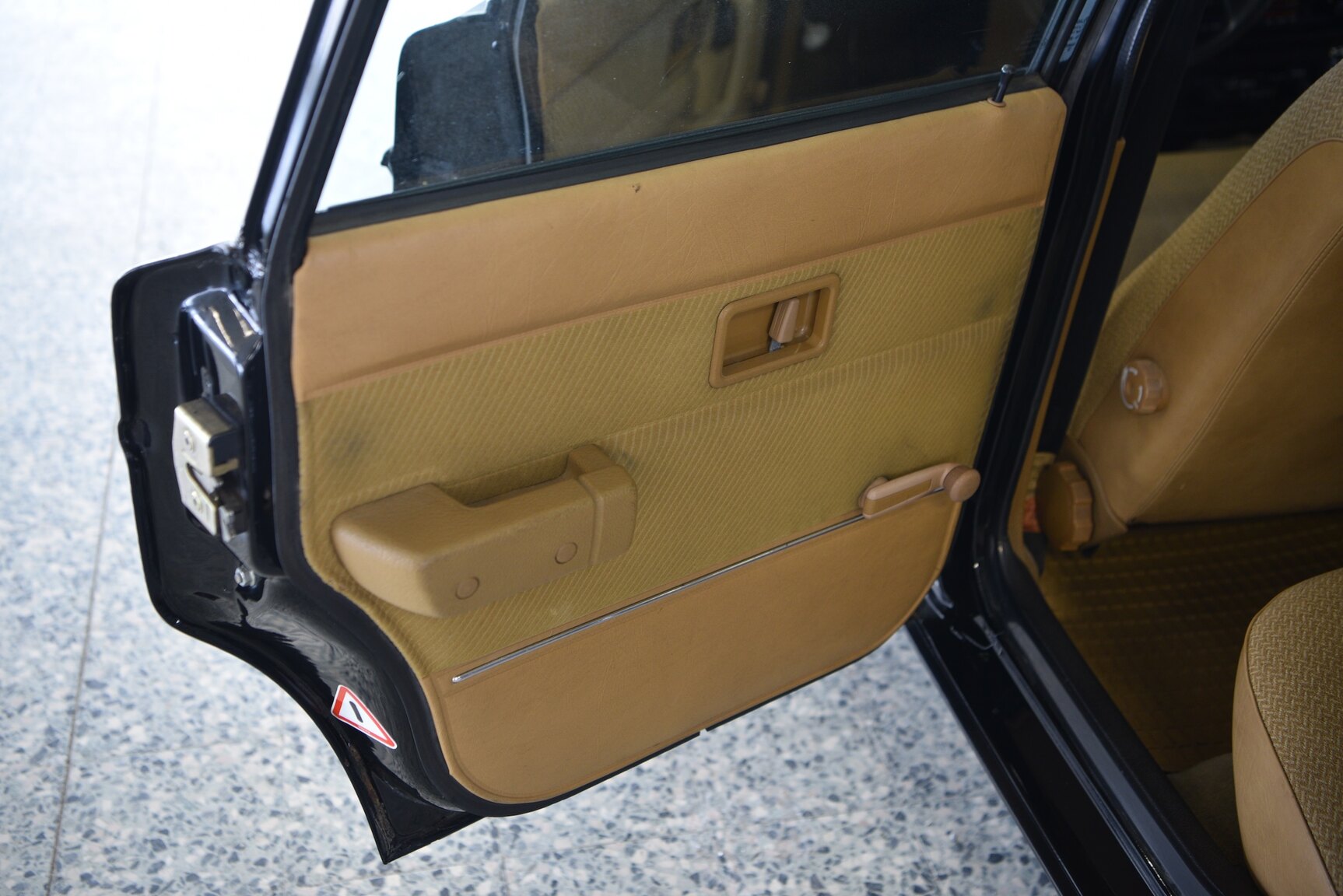 Innenraumfoto von 1986 Volvo 240 DL