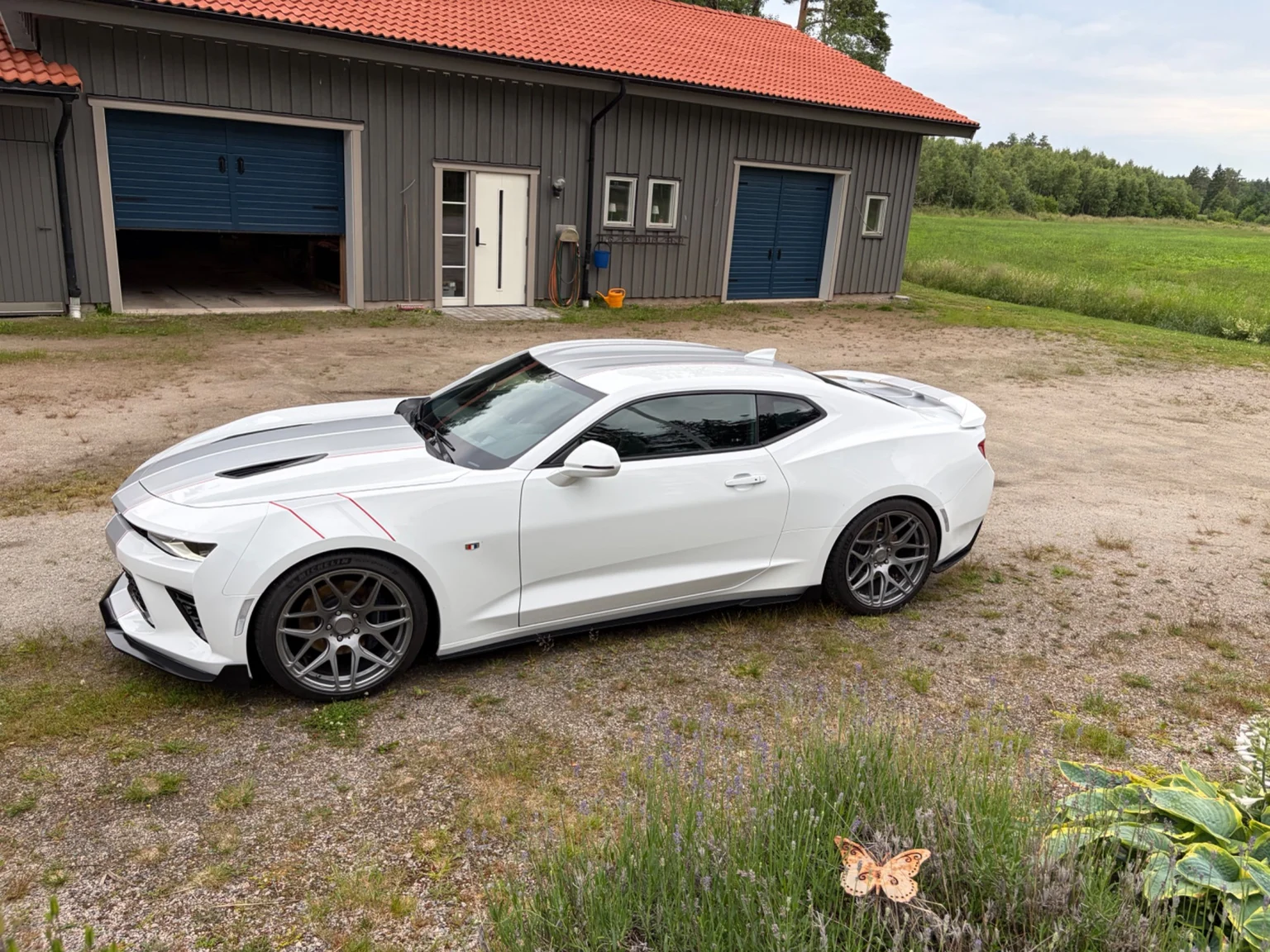 Aussenfoto 2017 Chevrolet Camaro SS (5)