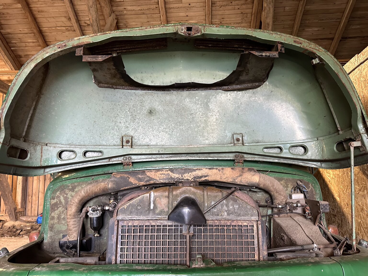 Image of 1964 Mercedes-Benz L911 mechanics