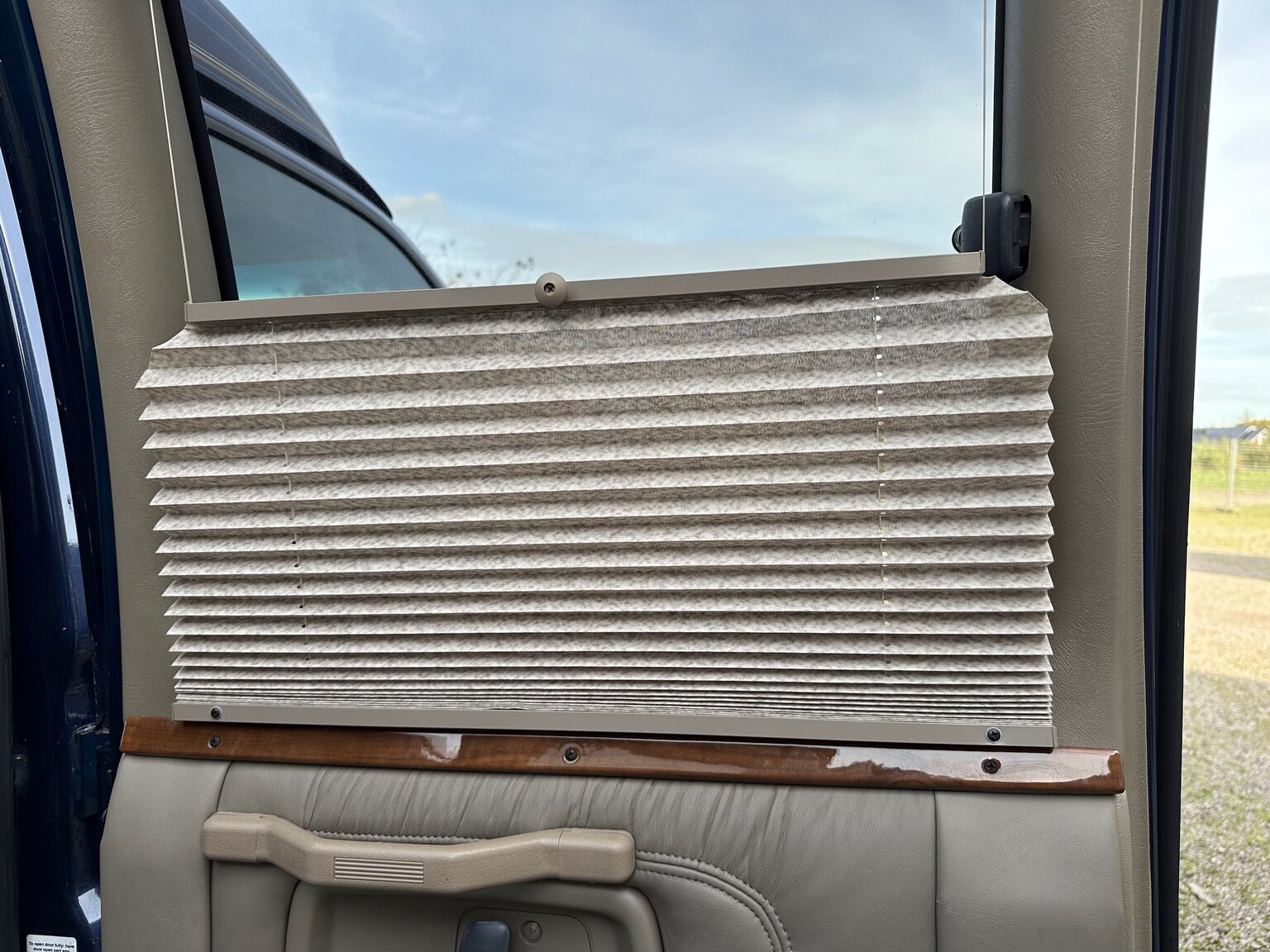 Innenraumfoto von 2000 GMC Savana G1500 Conversion Van