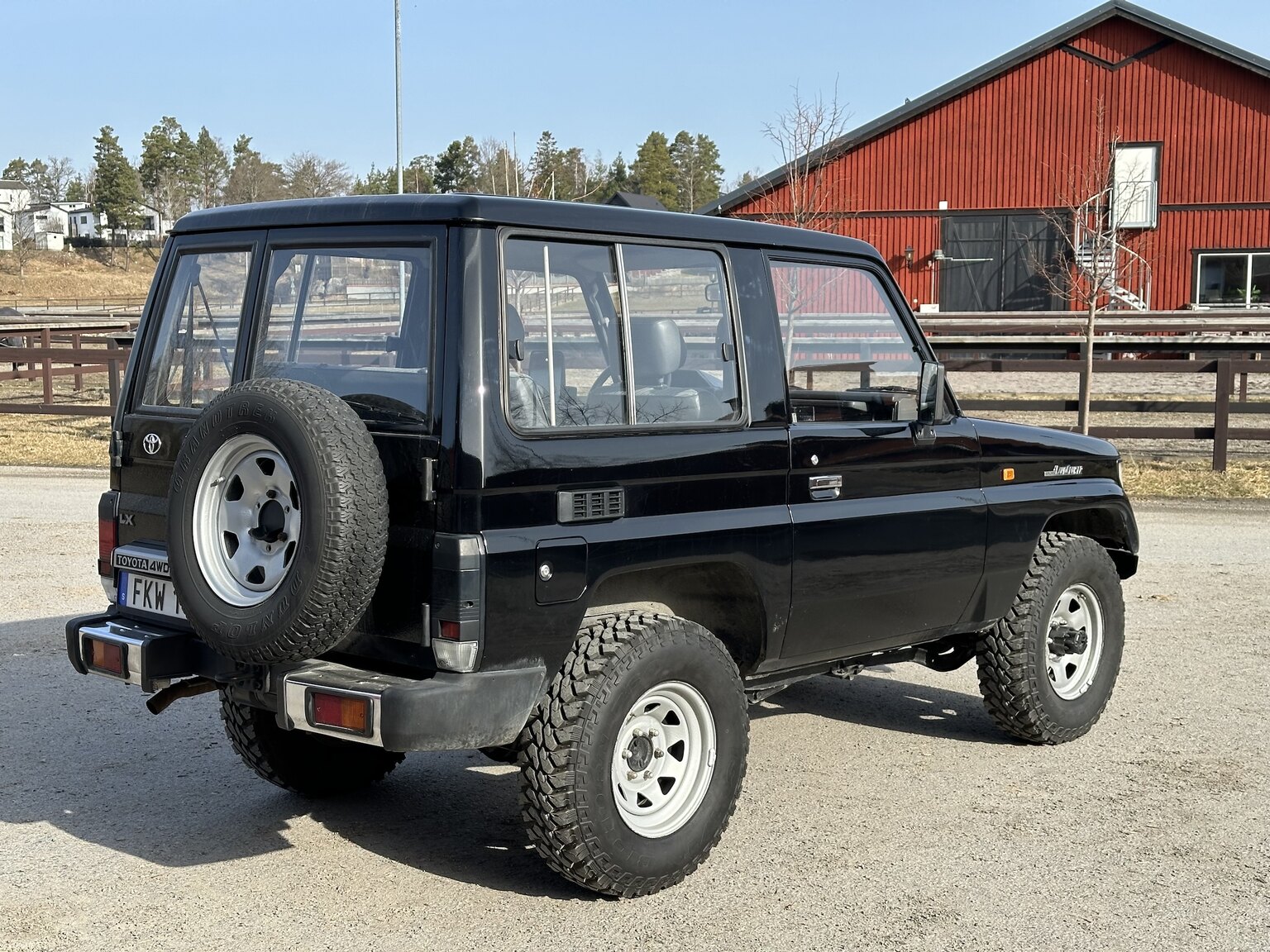 Exterior image of 1993 Toyota Land Cruiser Serie 70