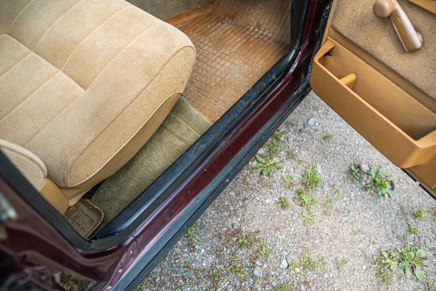 Innenraumfoto von 1993 Volvo 245 GL Classic "No Reserve Auction"