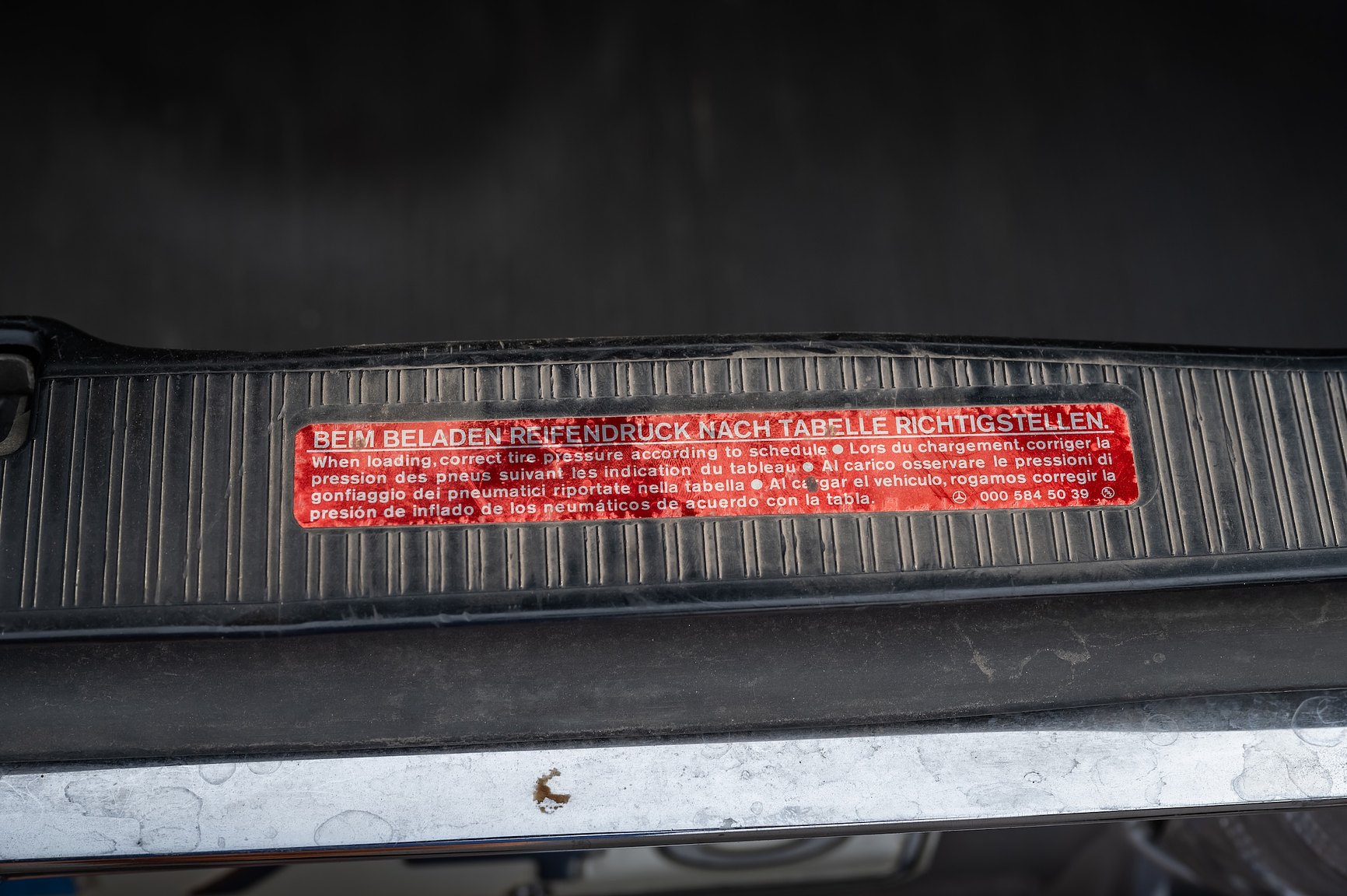 Innenraumfoto von 1975 Mercedes-Benz 280 SE 