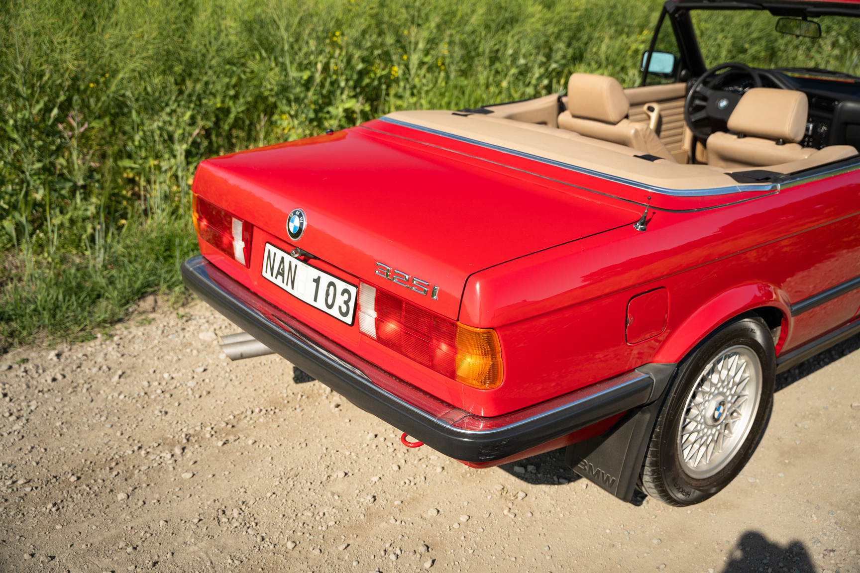 Exteriörbild på 1988 BMW 325 Cabriolet (E30)