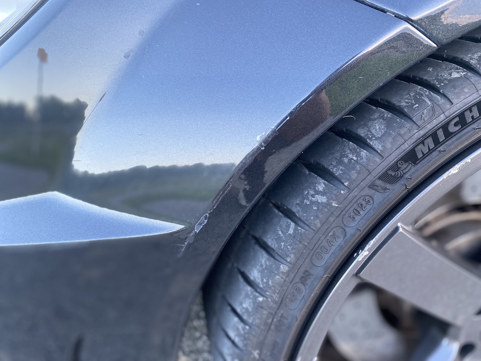 Exteriörbild på 2011 Mercedes-Benz C 63 AMG
