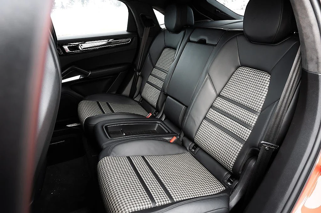 Bild von 2020 Porsche Cayenne (17)