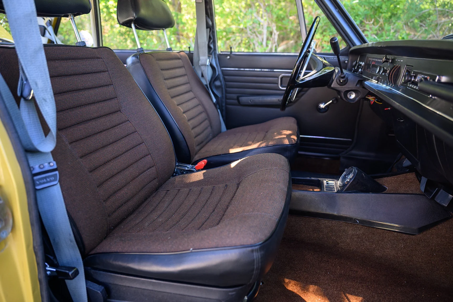Interiörbild 1971 Volvo 144 2.0 Automatic (6)